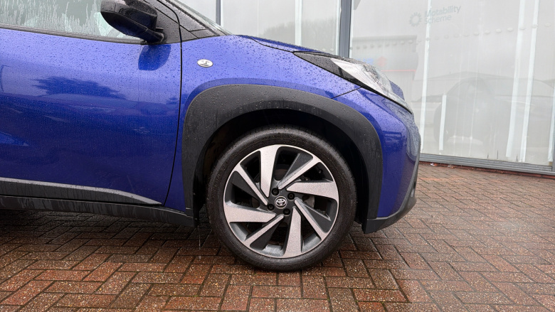 Toyota Aygo X 1.0 VVT-i Edge 5dr Petrol Hatchback